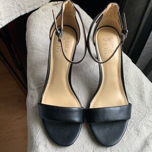 Naturalizer Black Heel Sandals, Ankle Strap. Size 7.5M